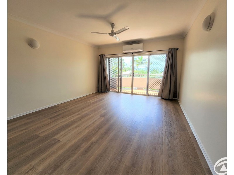 10/303-305 Lake Street, Cairns North QLD 4870