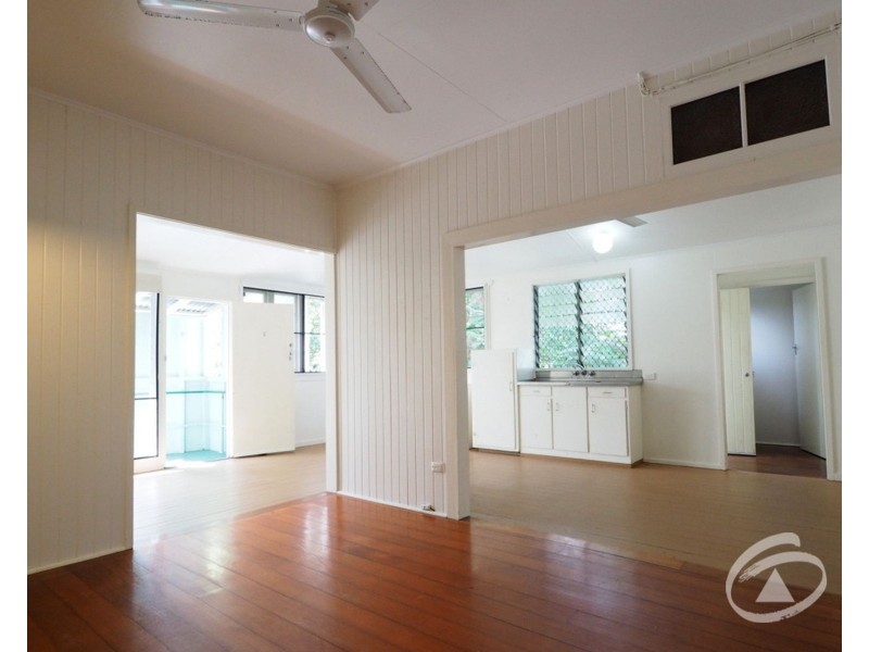 2/81 Digger Street, Cairns North QLD 4870