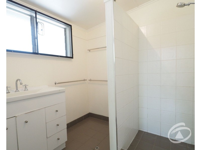 2/81 Digger Street, Cairns North QLD 4870