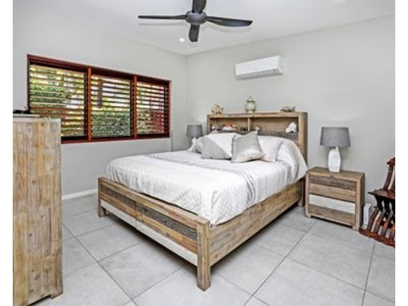 10 Euston Close, Clifton Beach QLD 4879