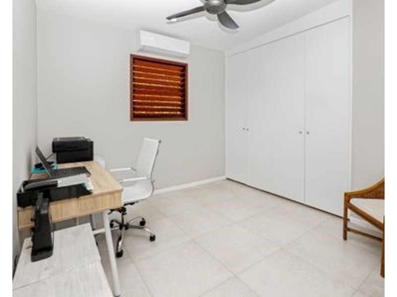 10 Euston Close, Clifton Beach QLD 4879