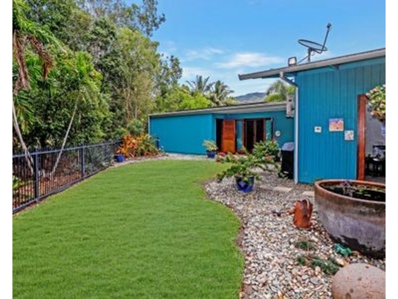 10 Euston Close, Clifton Beach QLD 4879