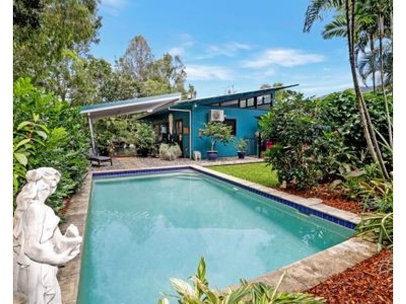 10 Euston Close, Clifton Beach QLD 4879