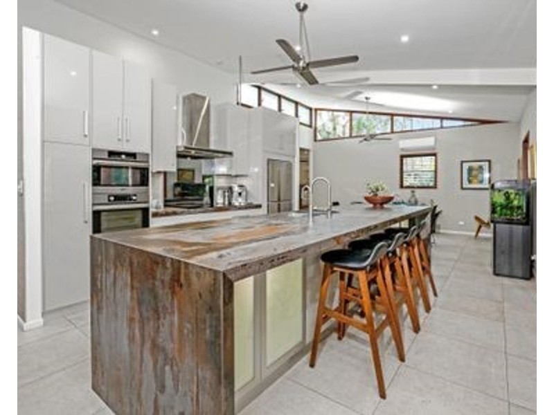 10 Euston Close, Clifton Beach QLD 4879