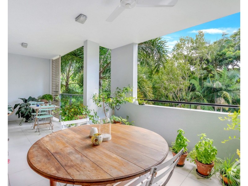 9/9-15 McLean Street, Cairns North QLD 4870