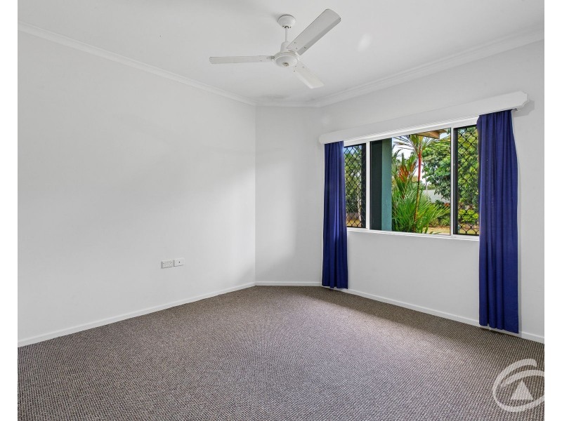 19 Satinash Close, Redlynch QLD 4870