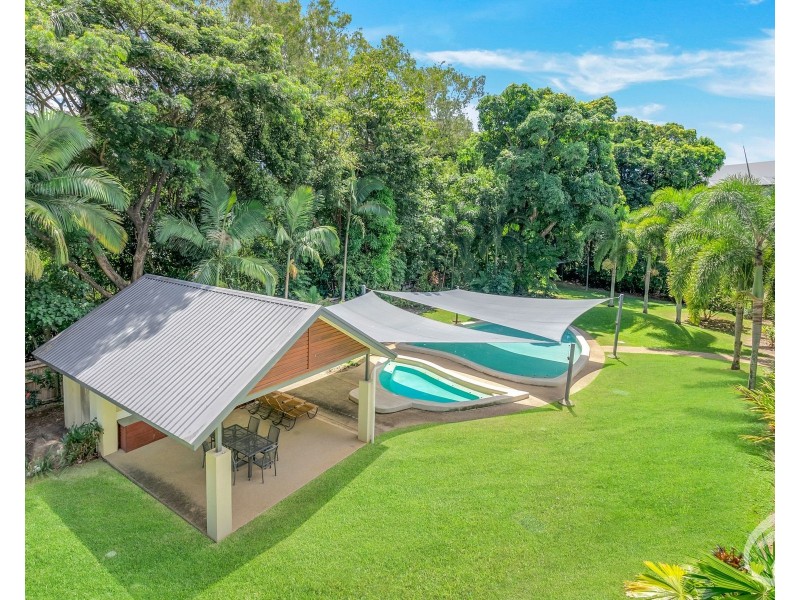 3/9-15 McLean Street, Cairns North QLD 4870