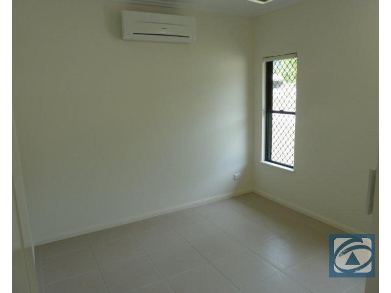 8 Tati Close, Bentley Park QLD 4869
