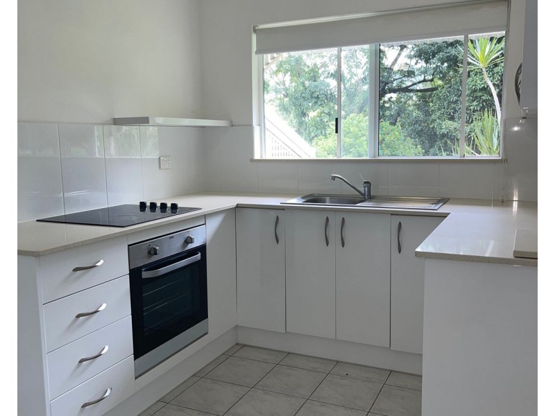 5/180 Pease Street, Manoora QLD 4870