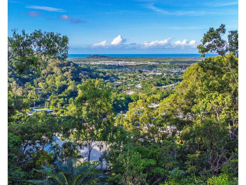 38-40 Chatham Terrace, Smithfield QLD 4878