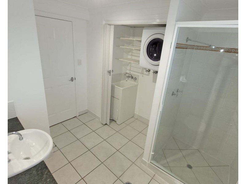 10/293-301 Esplanade, Cairns North QLD 4870