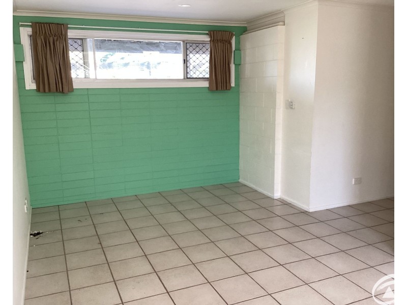 2-4 Duignan Street, Whitfield QLD 4870
