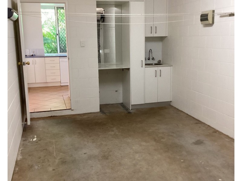10/4-10 Hedley Close, Redlynch QLD 4870