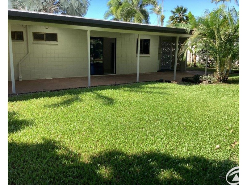 35 Mestrez Street, Mooroobool QLD 4870