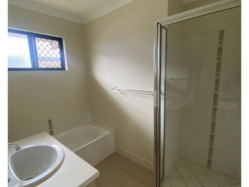 6 Boyce Street, Bentley Park QLD 4869