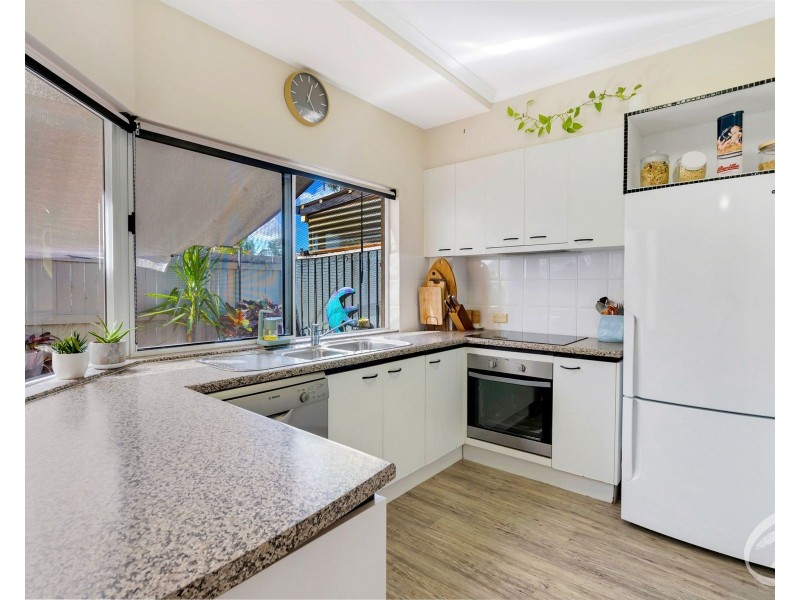 6/64 Charles Street, Manunda QLD 4870