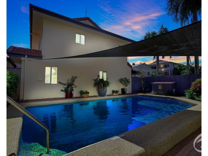 6/64 Charles Street, Manunda QLD 4870