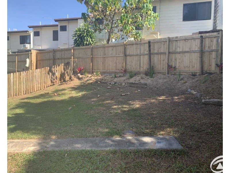 2/31 Sandown Close, Woree QLD 4868