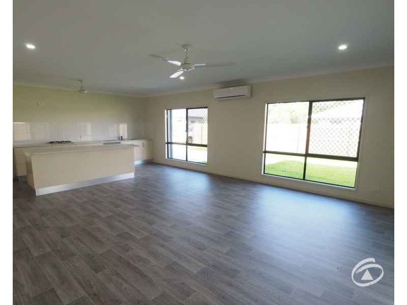 15 Tarantino Crescent, White Rock QLD 4868