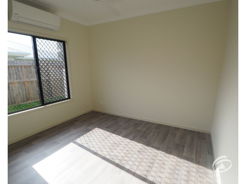 15 Tarantino Crescent, White Rock QLD 4868