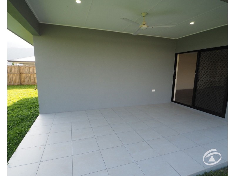 15 Tarantino Crescent, White Rock QLD 4868