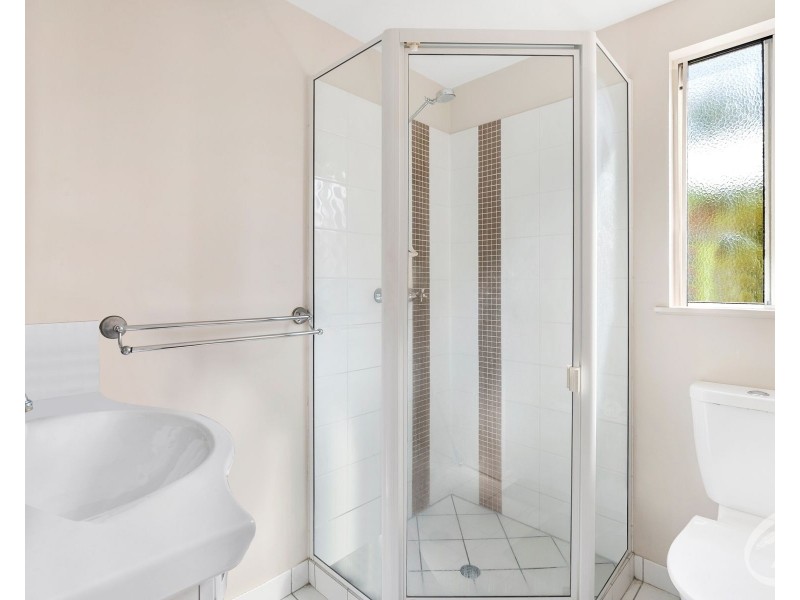 204/4 Grantala Street, Manoora QLD 4870