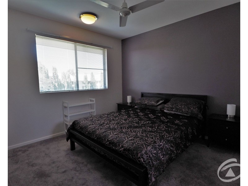 10/349-351 Lake Street, Cairns North QLD 4870