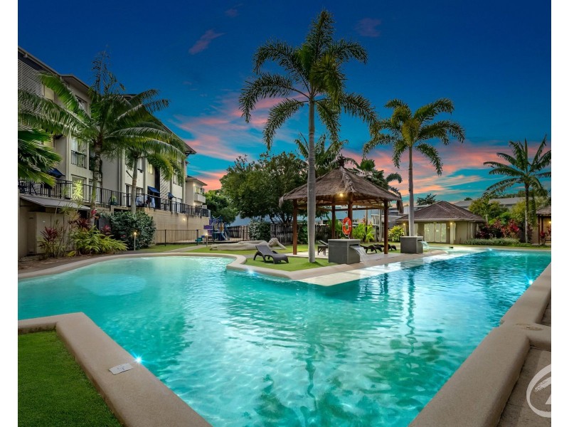 117/22-24 Ward Street, Mooroobool QLD 4870