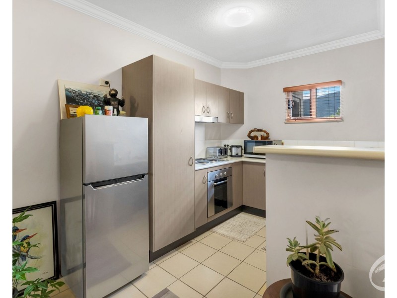 117/22-24 Ward Street, Mooroobool QLD 4870