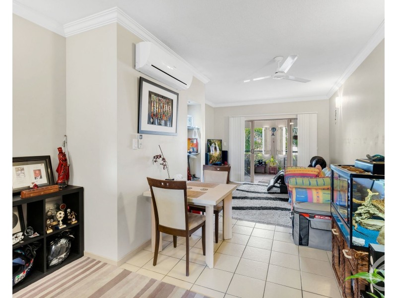 117/22-24 Ward Street, Mooroobool QLD 4870