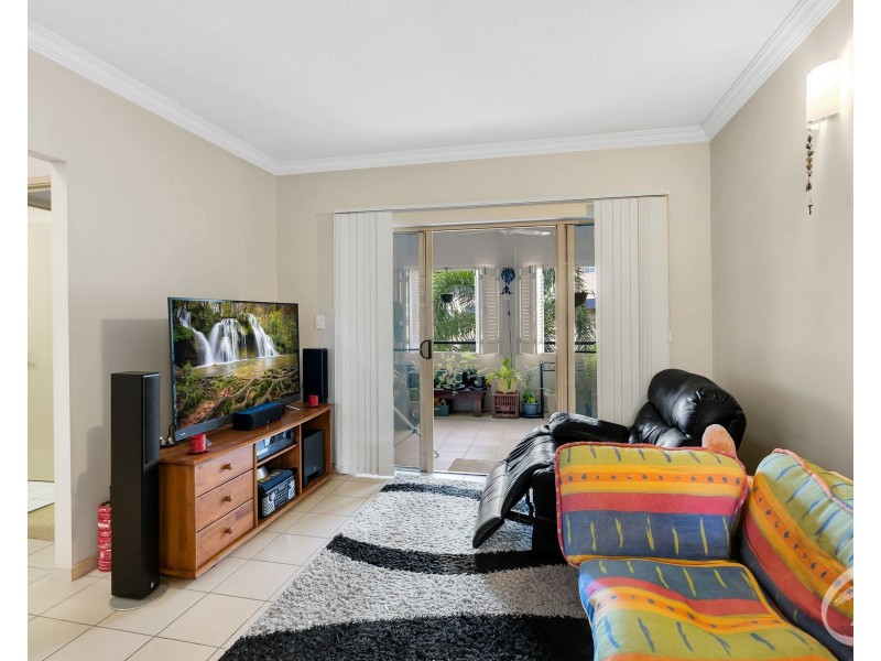 117/22-24 Ward Street, Mooroobool QLD 4870