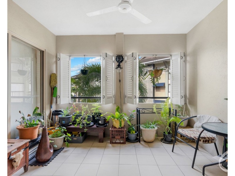 117/22-24 Ward Street, Mooroobool QLD 4870