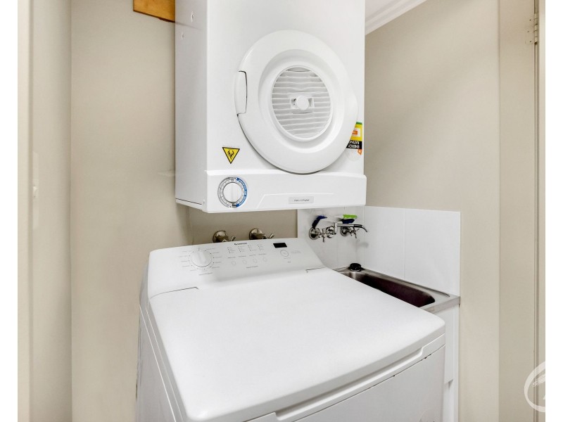 117/22-24 Ward Street, Mooroobool QLD 4870