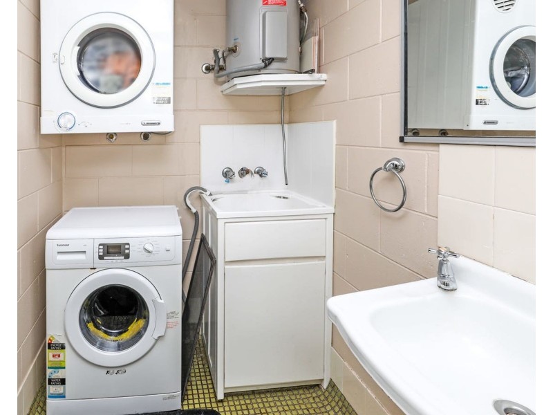 27/5 Fisk Street, Westcourt QLD 4870