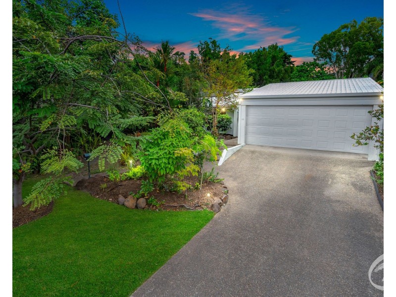 35 Yule Avenue, Clifton Beach QLD 4879