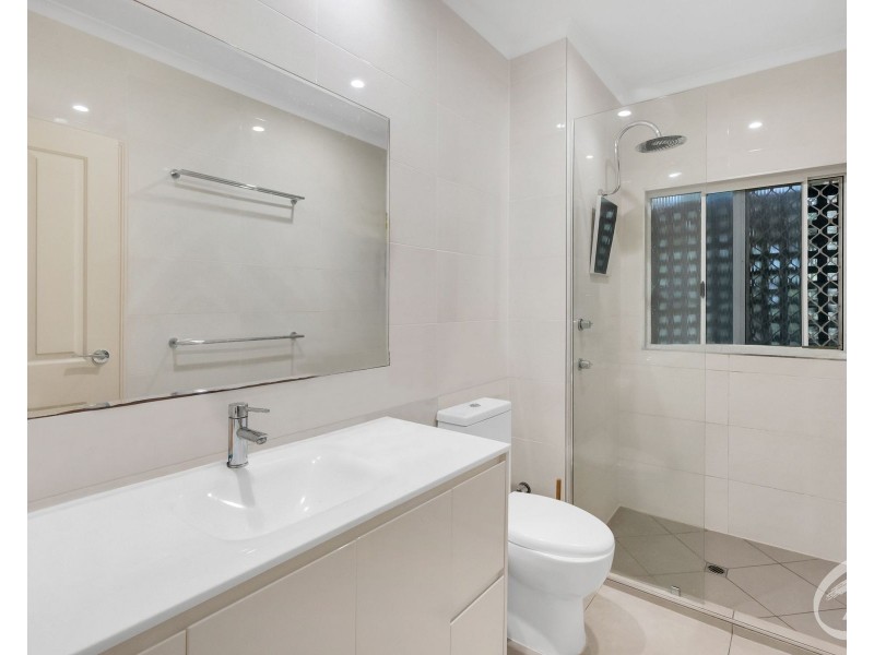 16/176 Hoare Street, Manoora QLD 4870