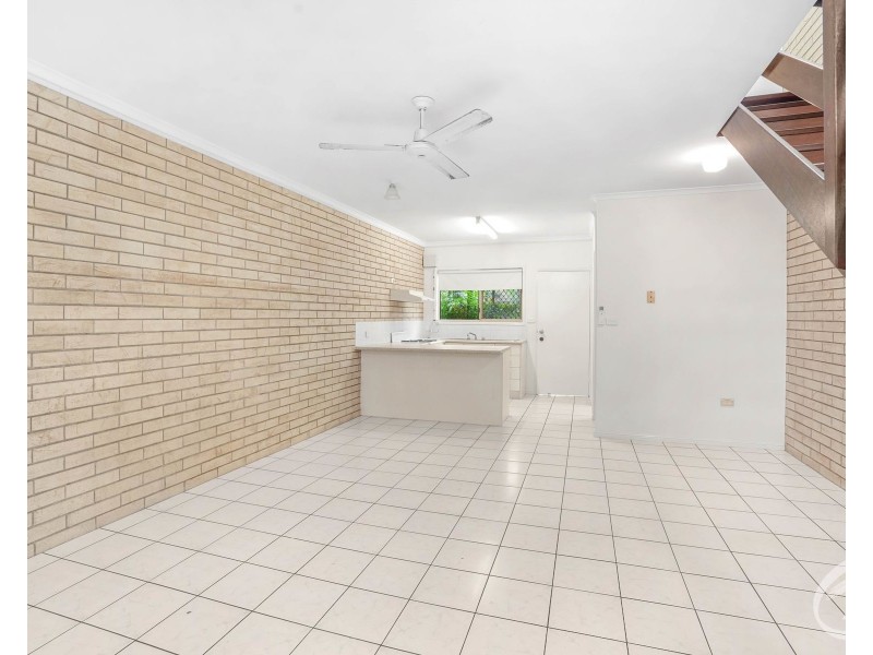 8/5 Grantala Street, Manoora QLD 4870
