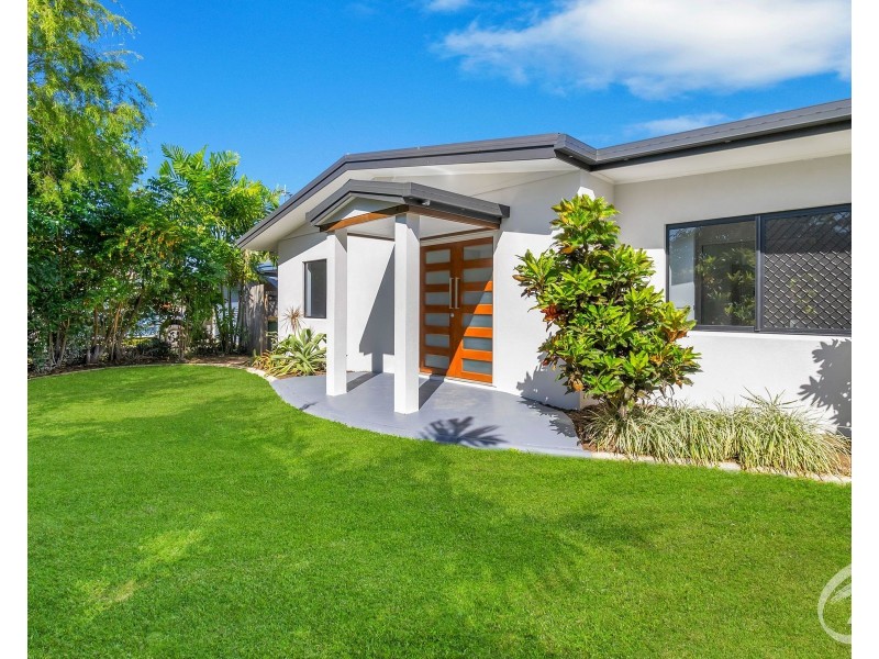 9 Stanton Road, Smithfield QLD 4878