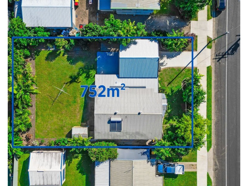 9 Stanton Road, Smithfield QLD 4878