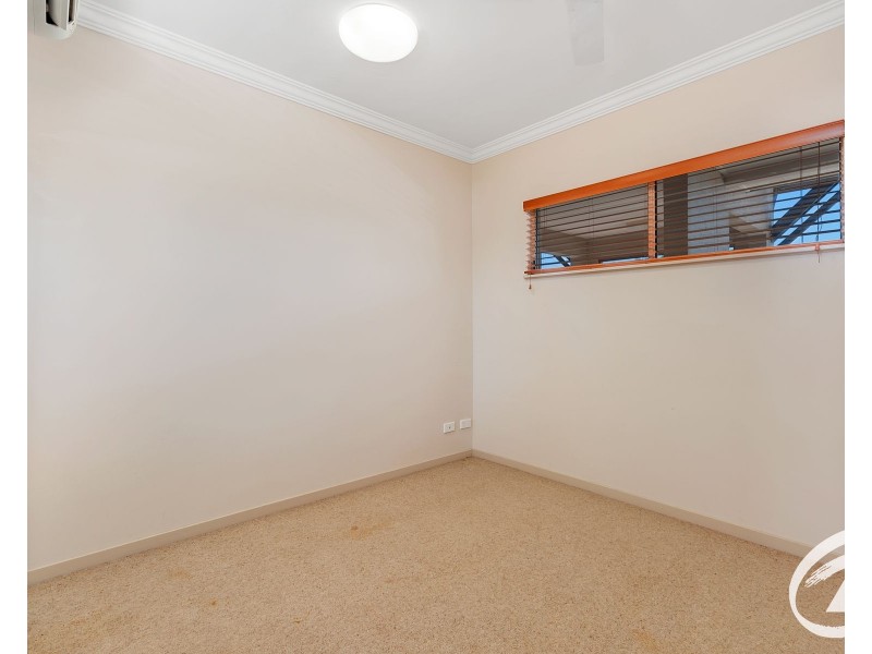 318/22 Ward Street, Mooroobool QLD 4870