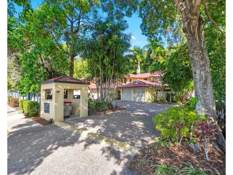 1/11-19 Stratford Parade, Stratford QLD 4870