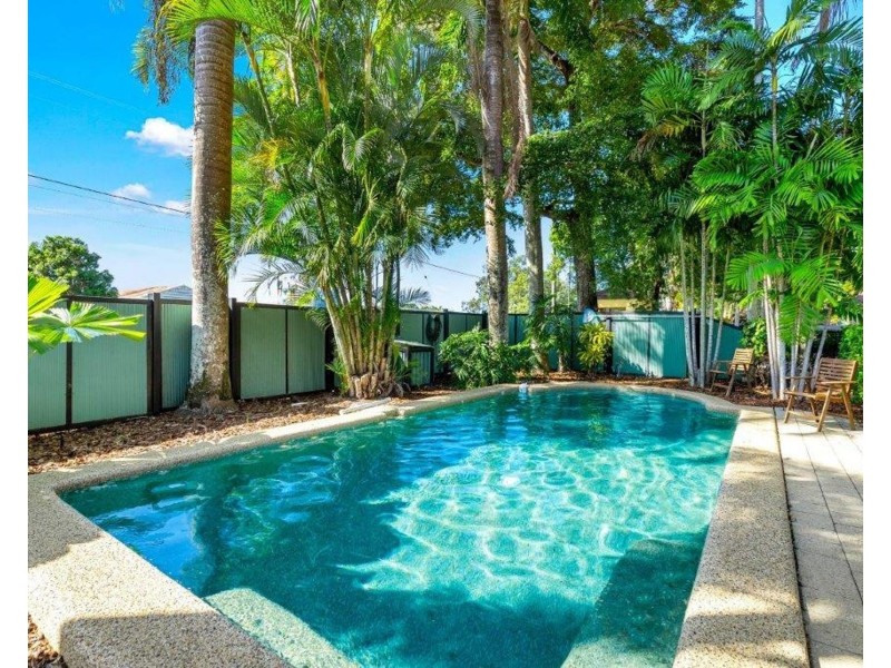 1/11-19 Stratford Parade, Stratford QLD 4870