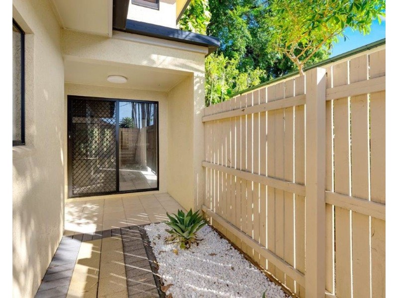 1/11-19 Stratford Parade, Stratford QLD 4870