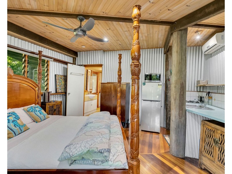 23 Barellan Close, Caravonica QLD 4878