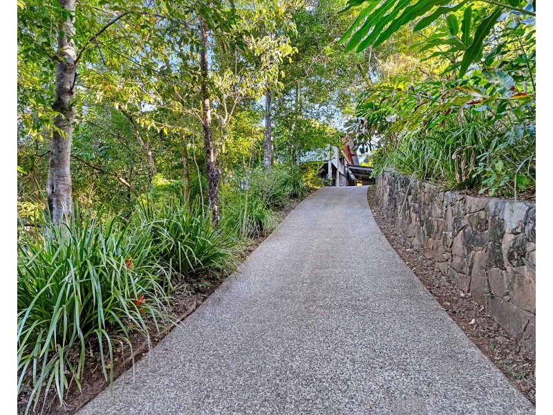 23 Barellan Close, Caravonica QLD 4878