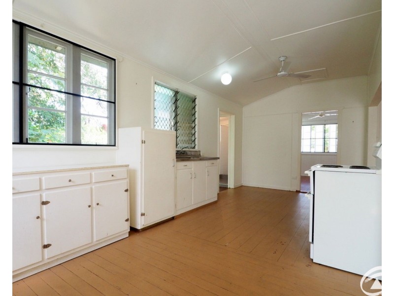 2/81 Digger Street, Cairns North QLD 4870