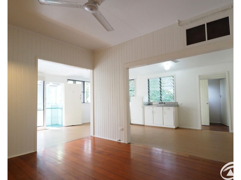 2/81 Digger Street, Cairns North QLD 4870