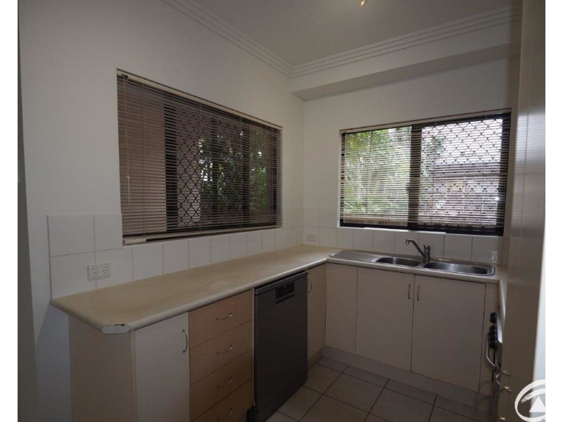 2/183 Martyn Street, Parramatta Park QLD 4870