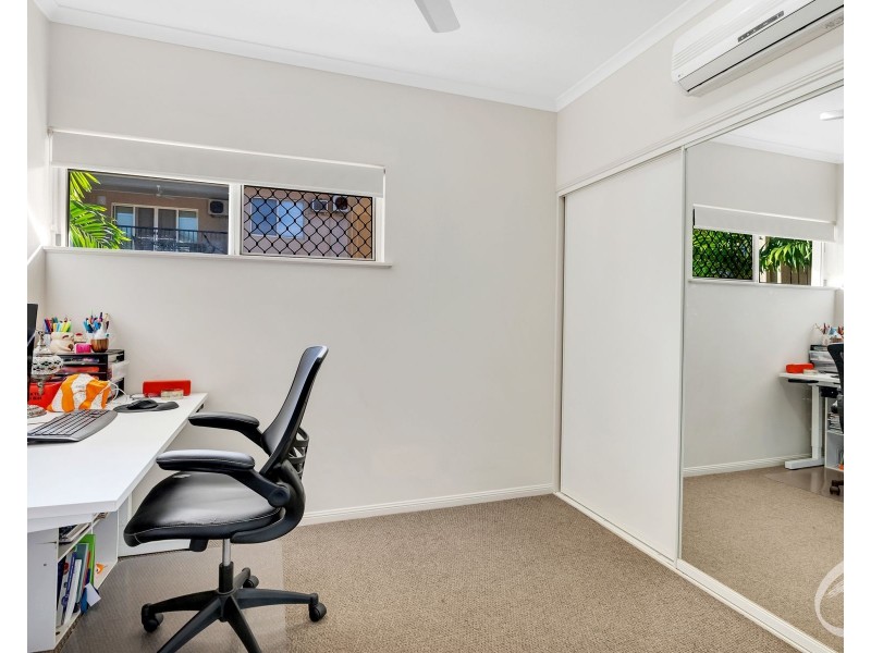 203/4 Grantala Street, Manoora QLD 4870