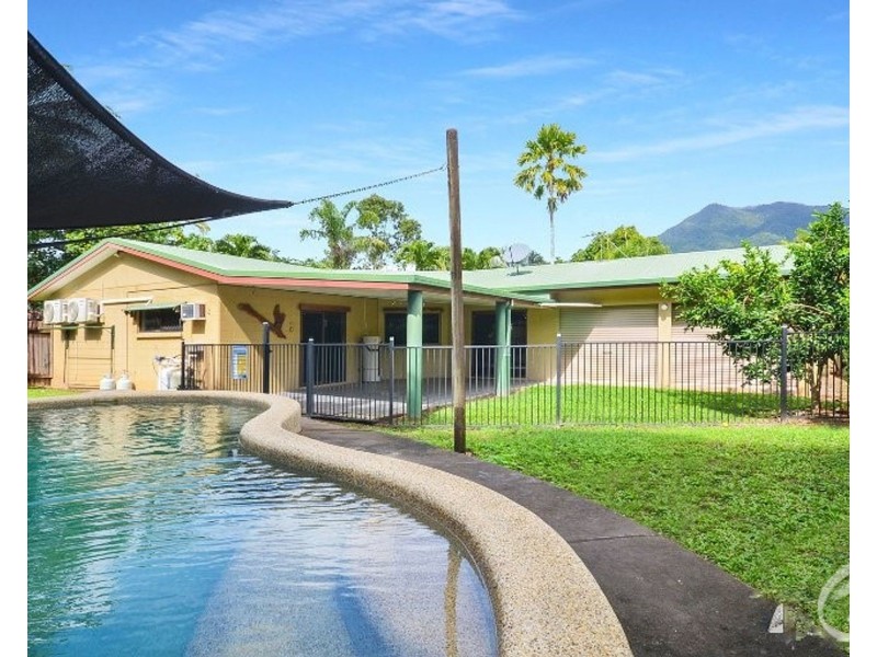 4 Fletcher Court, Bentley Park QLD 4869